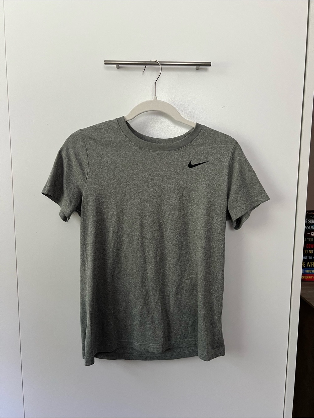 Nike Men's Heather Grey Short Sleeve Crew T-Shirt with Swoosh